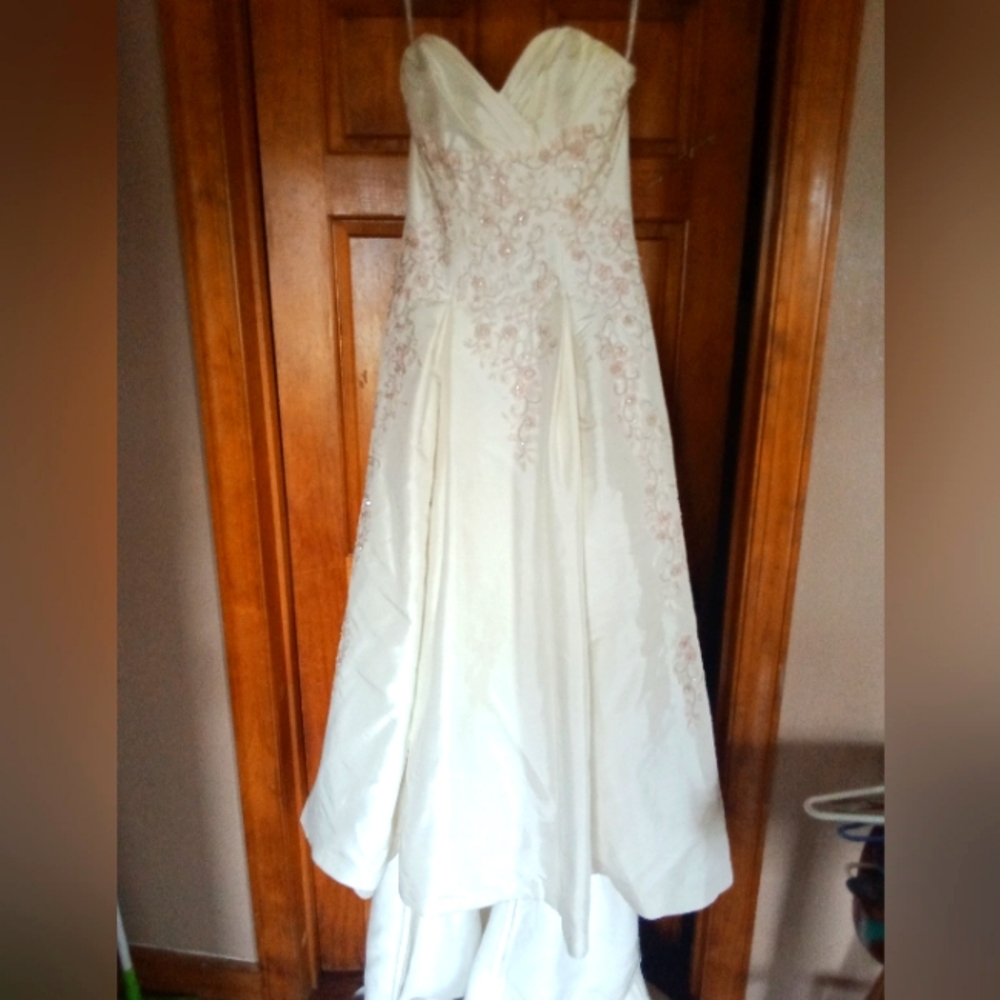 Ball gown